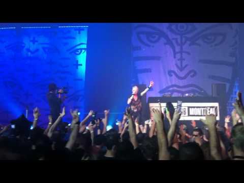 LIVE - Emma Hewitt - Waiting (Black & Blue 2010)