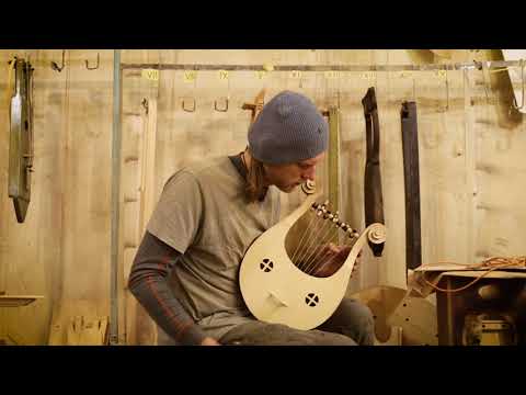 Gallic lyre / Celtic lyre