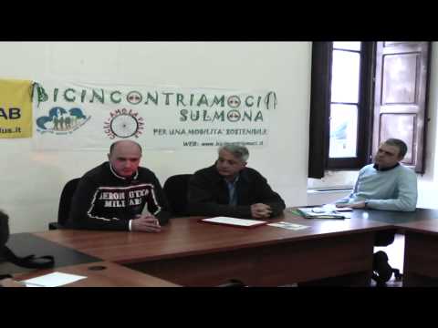 ONDA TG 28.11.2014 - BICINCONTRIAMOCI CONSEGNA FIRME SU CHIUSURA CENTRO STORICO SULMONA