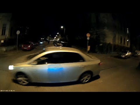 CD 038-124 Elsőbbség - Right of way