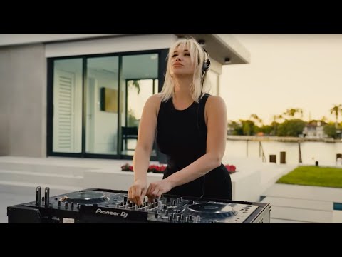 Mila Rubio - Live @ Miami Beach, Florida [Melodic Techno & Progressive House Mix]  DJ Mix 2023