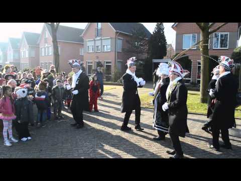 Carnavalsoptocht scholen Landweert Venray 13-02-2015