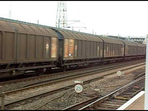 6D35 Wembley-Dollands Moor 20100313