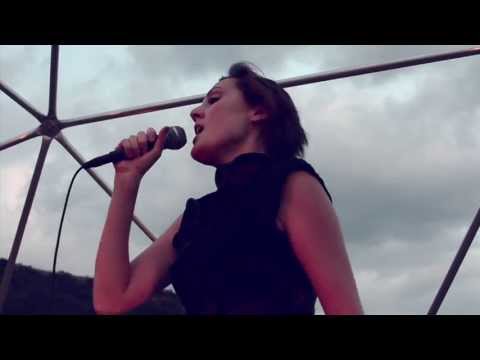 Brina Vogelnik & Janez Dovč - Luknja (Live from Histeria)