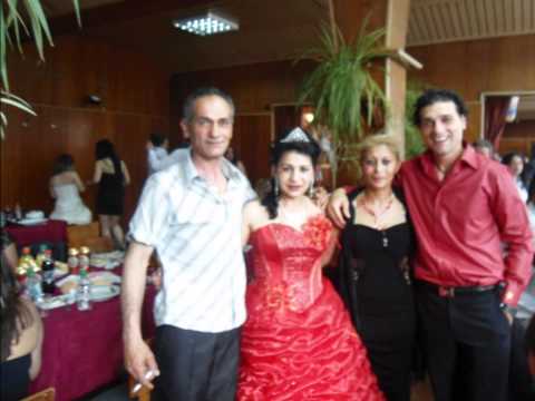 Svatbata na Karlo i Mimi