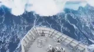 А им смешно. Прикол на море 2018