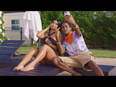 Motto - Outsider (Official Music Video)