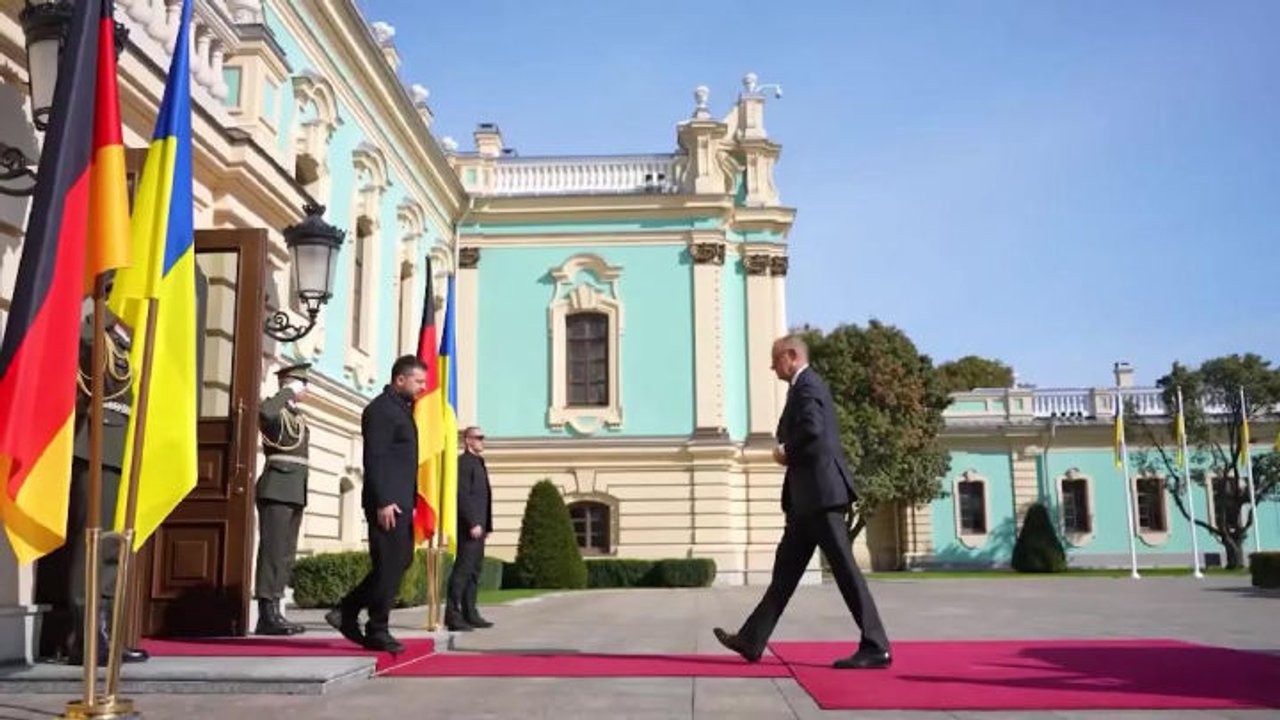 Merz in visita a Kiev, l'incontro con il Presidente ucraino Zelensky