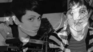 Tegan and Sara - City Girl (acoustic version) HD