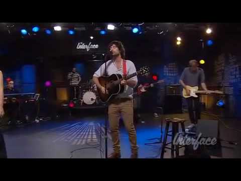 Pete Yorn and Scarlett Johansson performing "Blackie's Dead" from the duets album Break Up