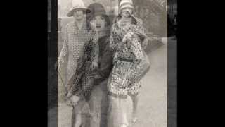 Roaring 20s: Ted Wallace & His Orch - Ain't She Sweet? 1927