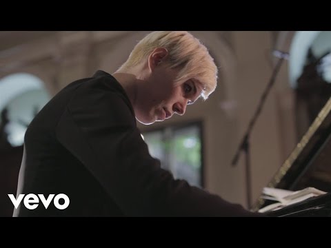 Giulia Mazzoni - Room 2401 (Videoclip - Piano + Cello Version)