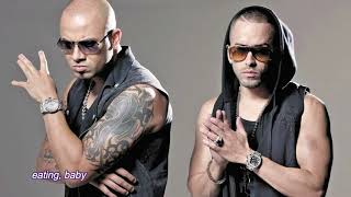 Wisin &amp; Yandel, Romeo Santos - Aullando (Letra/English Lyrics)