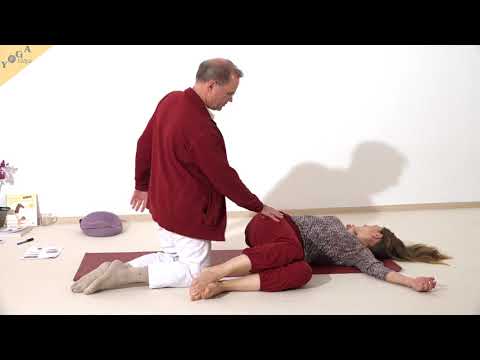 Liegende Drehung - Yoga Asana Lexikon