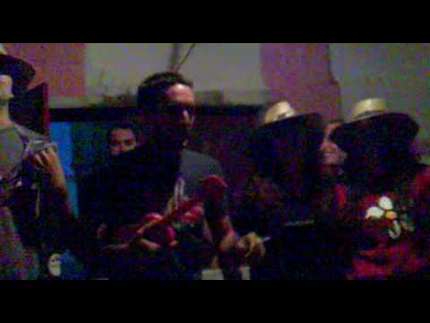 Cabezas de alambre "Si en verdad Dios te kiere di amen xD"