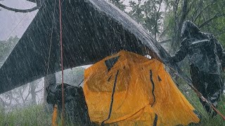 AMAZING‼️CAMPING HEAVY RAIN || STRUGGLING TO SET UP COZY TENT IN HEAVY RAIN 🌧