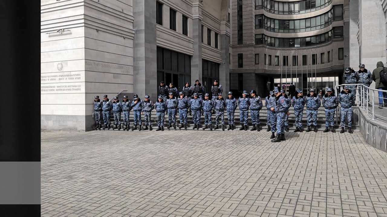 ՀՅԴ և ՀՀԿ երիտասարդների բողոքի ակցիան ԱԳՆ դիմաց. ուղիղ