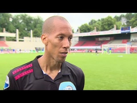 Luigi Bruins en Ryan Koolwijk na afloop van Excelsior - Espanyol