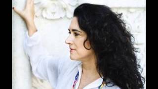 Olivia Hime - Temas e Voltas