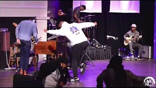 Victorious 2021 PRAISE BREAK at Ramp Church International! (Musicians Dance w/ Bishop SY Younger)