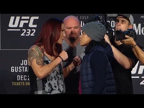 Cris Cyborg vs. Amanda Nunes - UFC 232 Press Conference Staredown - /r/WMMA