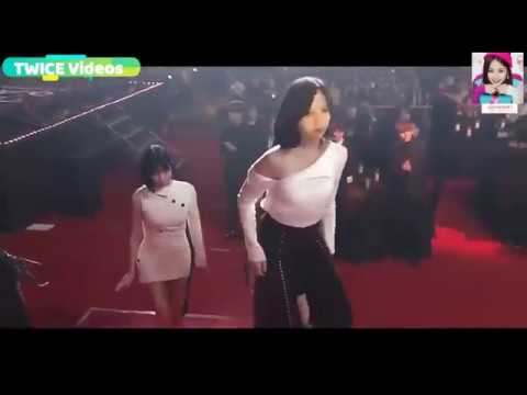 180214 TWICE won "Song of the year - Knock Knock" (February) @ Gaon Chart Awards 2018