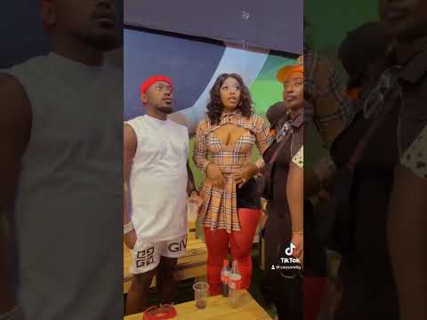 Omega 256 X Ykee Benda - Hallo