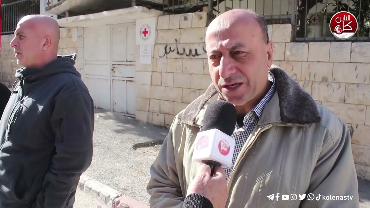 الاعتصام الاسبوعي لأهالي الاسرى امام مقر الصليب الاحمر بطولكرم