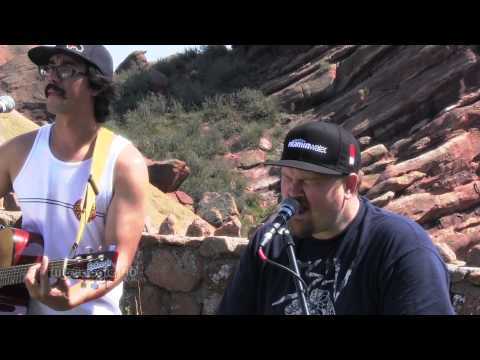 THE EXPENDABLES - One Drop - acoustic MoBoogie Session at Red Rocks