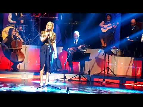 Edel Vaughan and The Kilfanora Ceili Band at glor