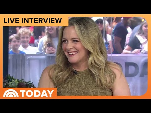 Alicia Silverstone Talks Producing 'Irish Blood' and 'Clueless' Series