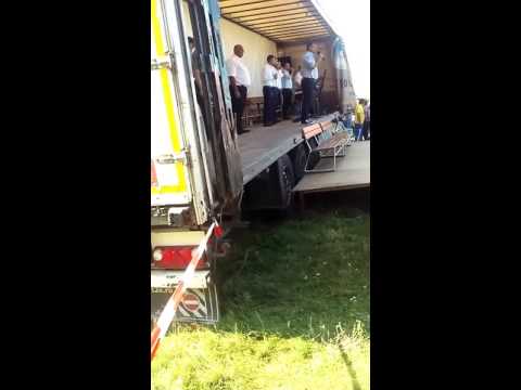 Frati de la barbulesti la rugul aprins ponoare