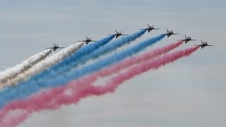 preview picture of video 'Royal Air Force Red Arrows at NATO Days 2012 in Ostrava'