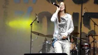 Stefanie Heinzmann bei der MZ Music Zone in Halle mit Masterplan