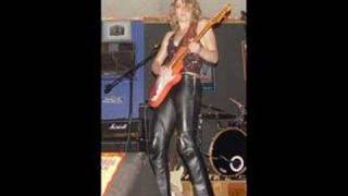 Ana Popovic slideshow at Bradfordville Blues Club, May 2006