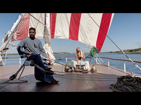 Aklea Neon - Natural live at Nour el Nil cruise, Egypt