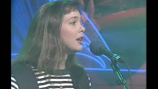 Nanci Griffith - It's A Hard Life (1989) [Rare] "The Show-BBC"