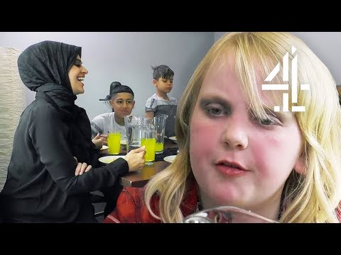 Kids Learn About Muslim Culture | How the Other Kids Live