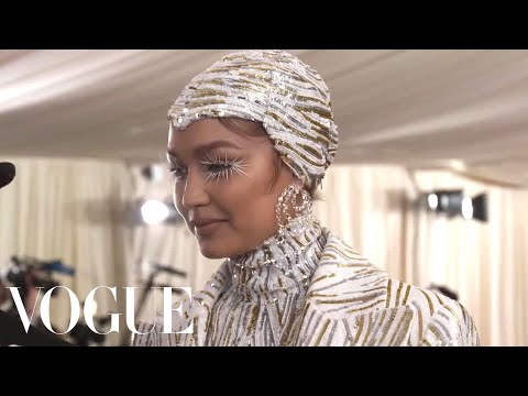 Gigi Hadid on Her Cher and Liberace-Inspired Met Gala Look｜Met Gala 2019 With Liza Koshy｜Vogue (Gigi Hadid on Her Cher and Liberace-Inspired Met Gala Look | Met Gala 2019 With Liza Koshy | Vogue)