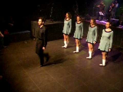 Slua Si + Craic. Irish Dance