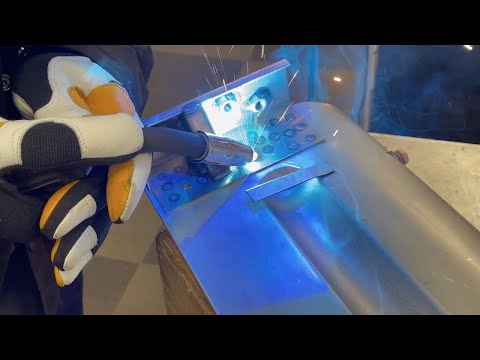 Jaguar E-Type - The Monocoque Metalworks "Hidden Subframe" - Part 1