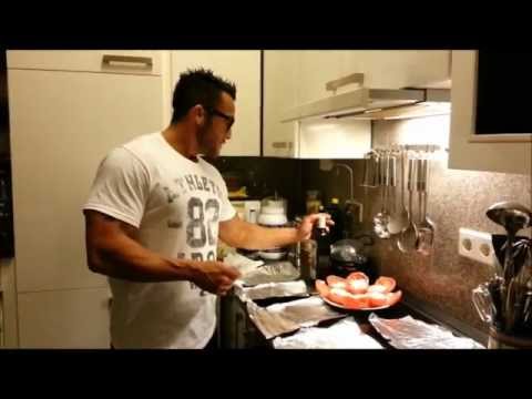 Blum´s Fitnessküche / Rezept: Grill-Tomaten mit Fetacremefüllung