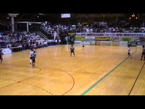 ZWR Evergem - Ronse Bekerfinale Minivoetbal 2011 Tolhuis (4/6)