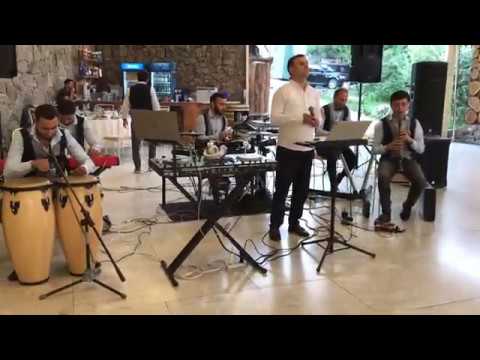 Sergo Singer - Aystegh em Tsnvel