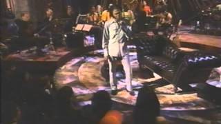 Mello: Sumthin (The Hush)