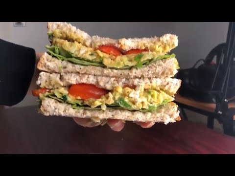 5-Minute Mashed Avocado & Chickpea Salad