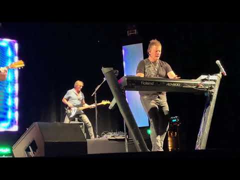 Christmas Eve Sarajevo, Lonestar, Eagle Theater, Sugar Hill, 12-15-22, FRONT ROW, 4K