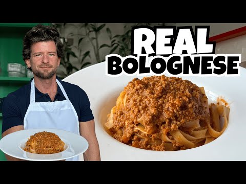 How to Make Authentic Bolognese Sauce | Traditional Ragù alla Bolognese Recipe