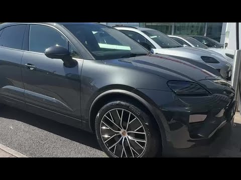 Porsche Macan 4 Electric - Image 2