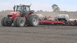 preview picture of video 'Forry & Son  Corn planting 5-13-2011.wmv'